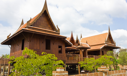 สถาปัตยกรรมแบบดั้งเดิมกับสถาปัตยกรรมสมัยใหม่